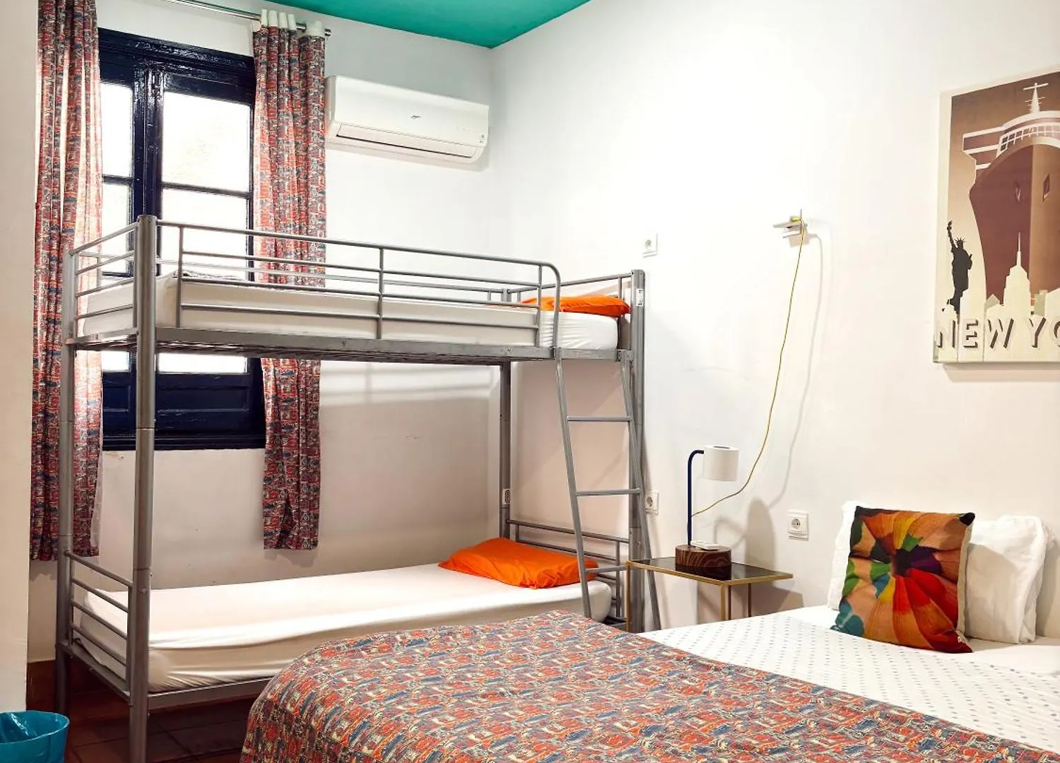 Rio Hostel Seville