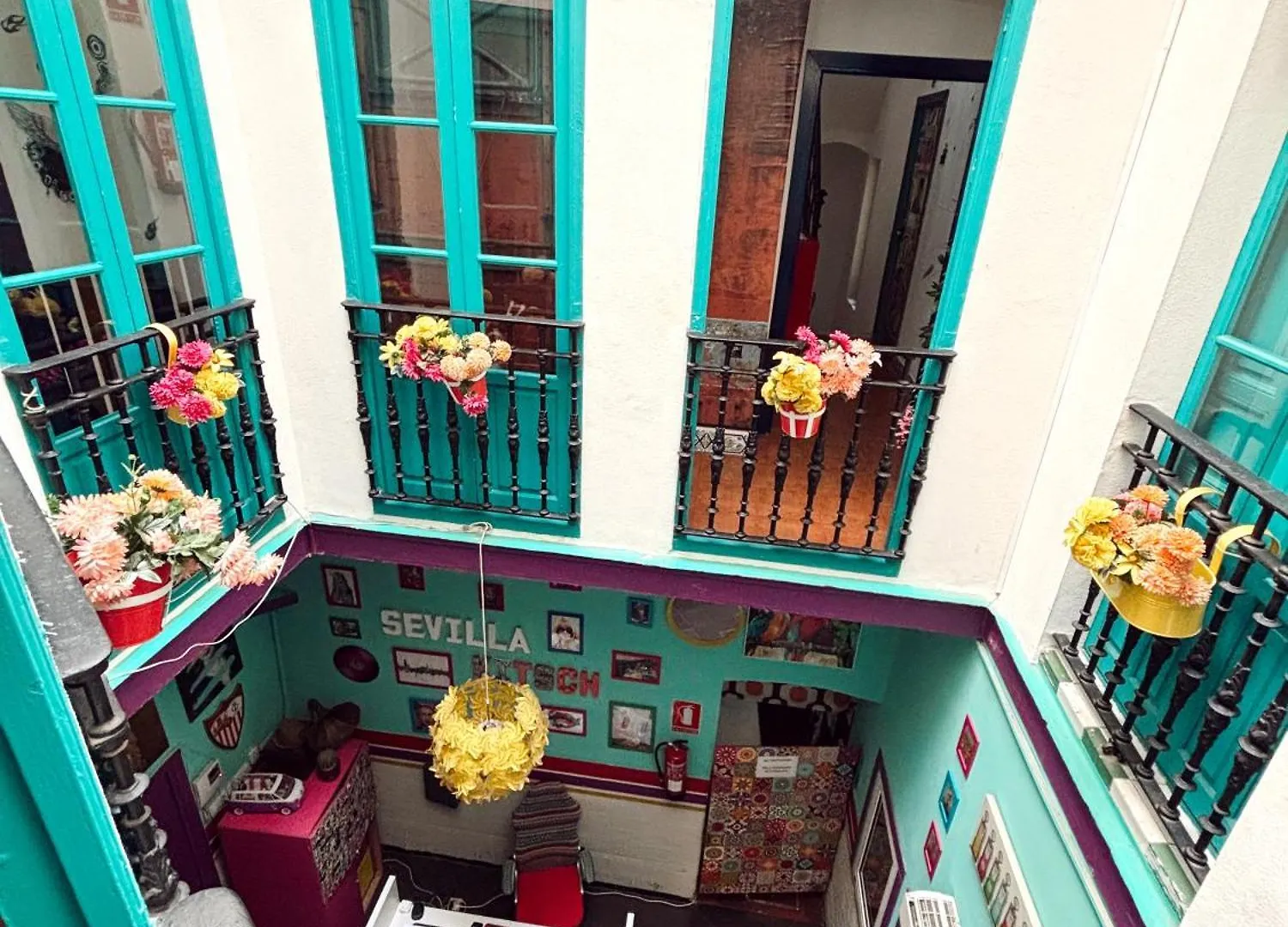 Rio Hostel Seville