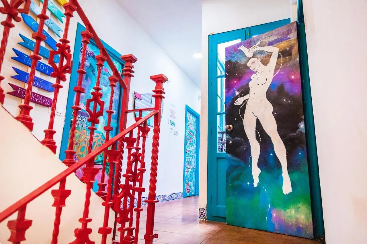 Rio Hostel Seville