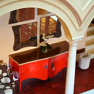Sacristia De Santa Ana Otel