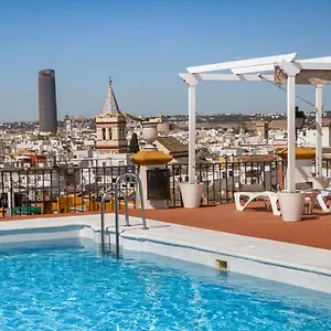 Macarena Hotel