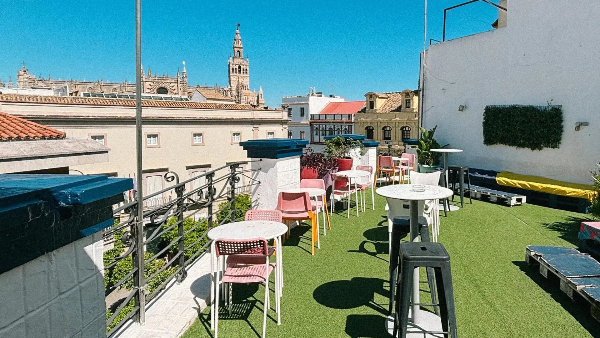 Rio Hostel Seville